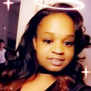 Meet your Posher, Iesha
